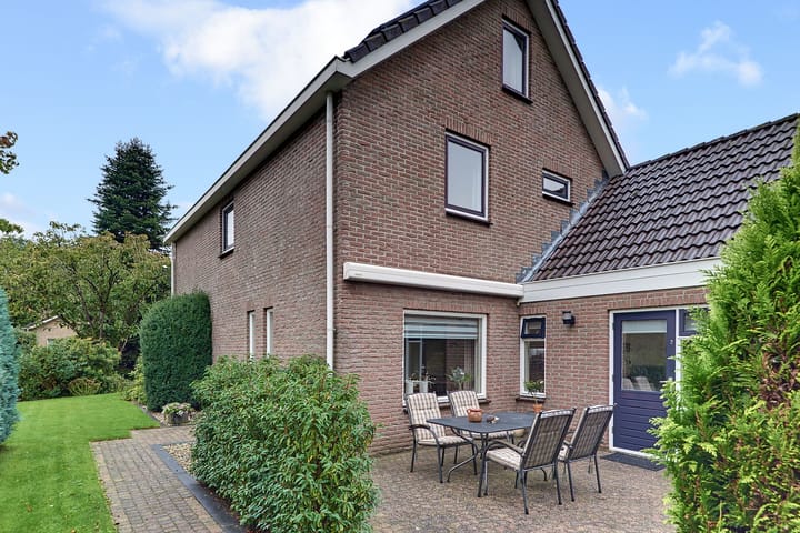 Foto 61 van Burgemeester Numanlaan 19