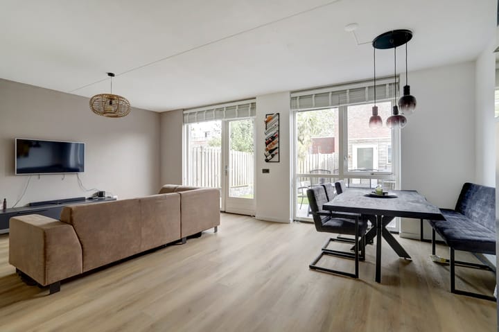 Foto 12 van Tomatestraat 10