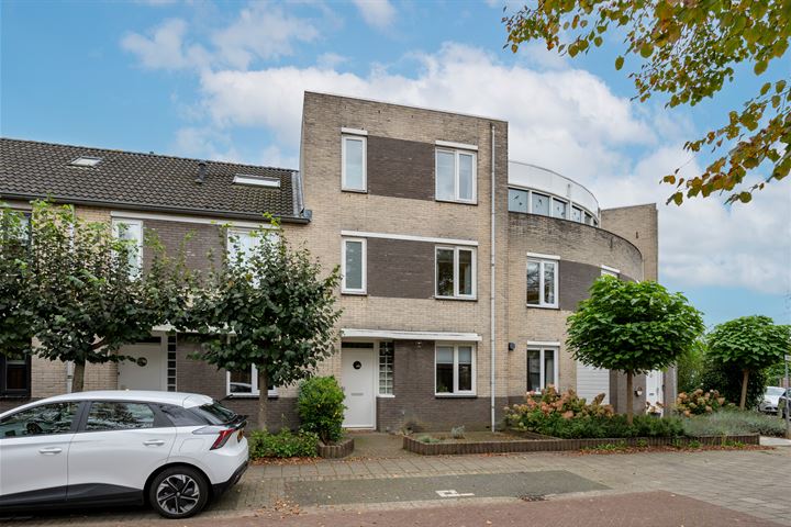 View photo 1 of Theeheuvellaan 62