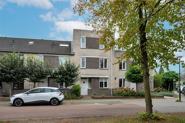 View photo 6 of Theeheuvellaan 62