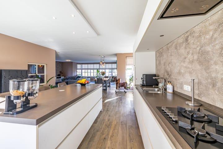 Foto 14 van Arwerd 7