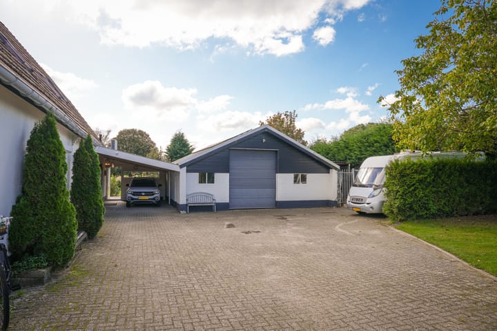 Photo 39 of Veerstraat 3