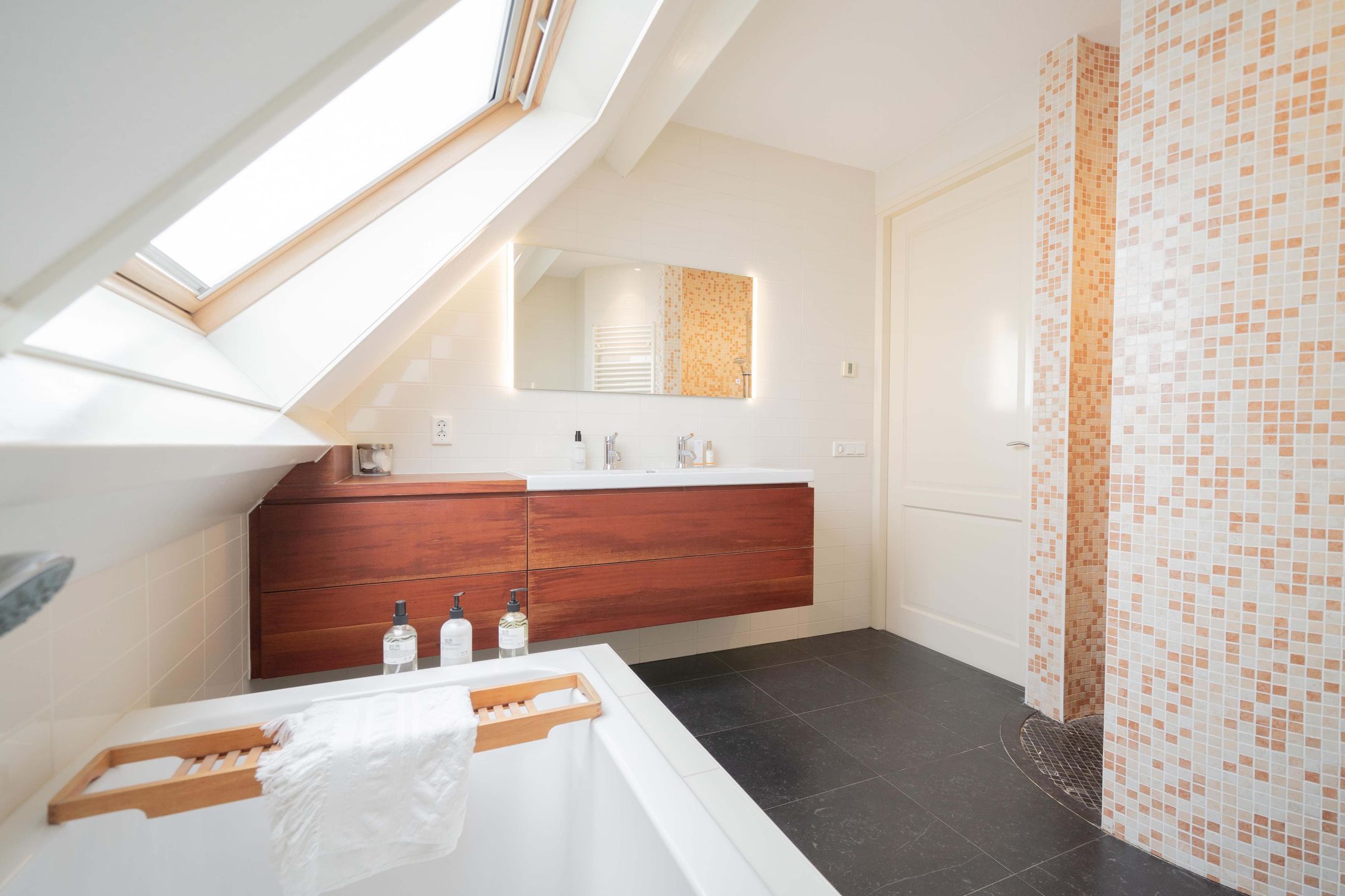 Foto 30 van Bankenlaan 44