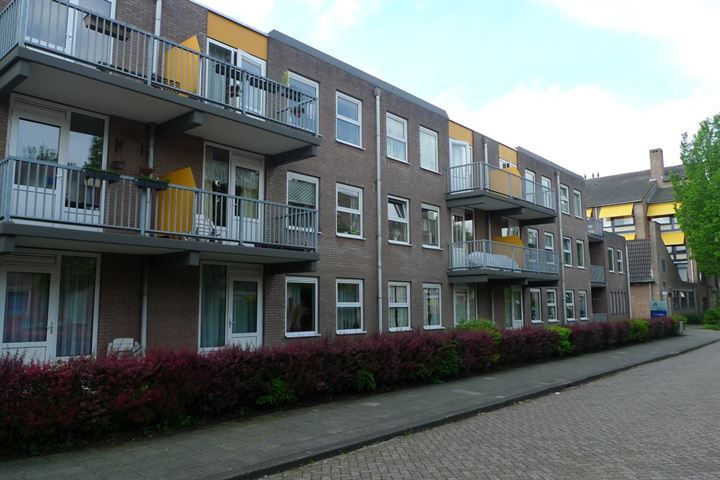 View photo 12 of Eestraat 7-B