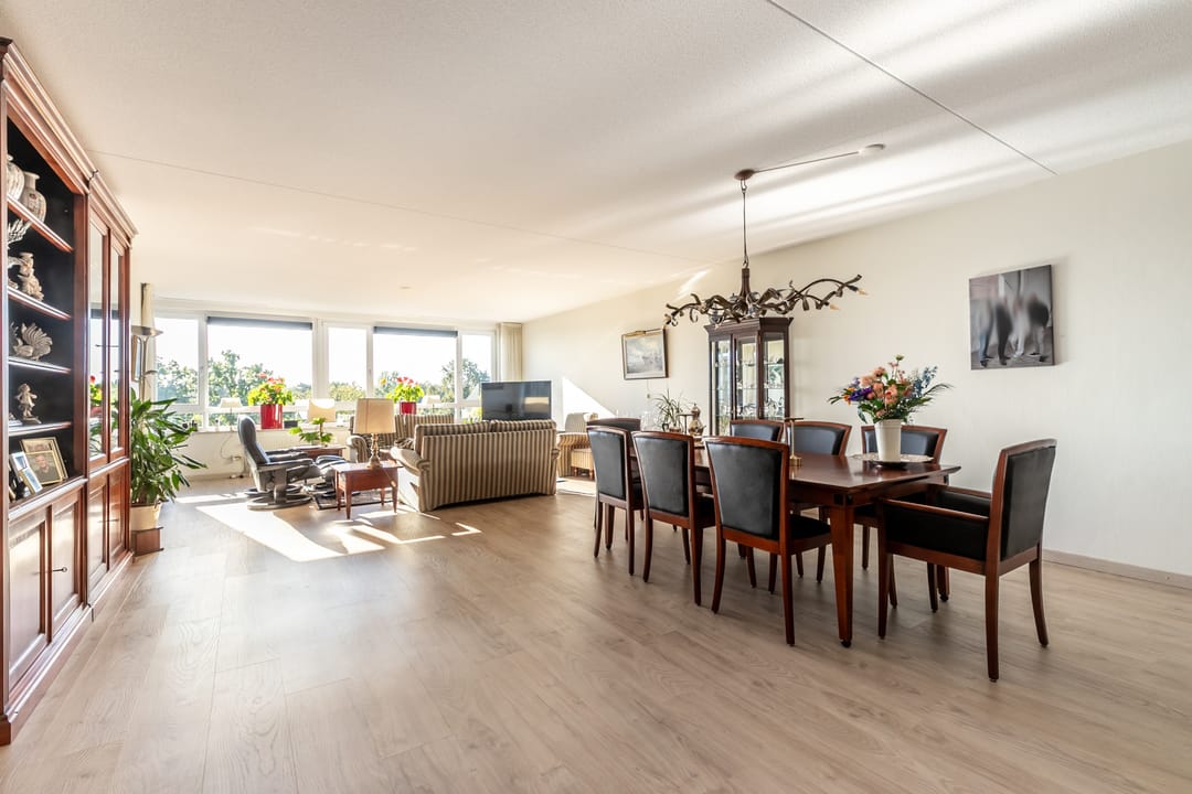 Foto 2 van IJshof 10