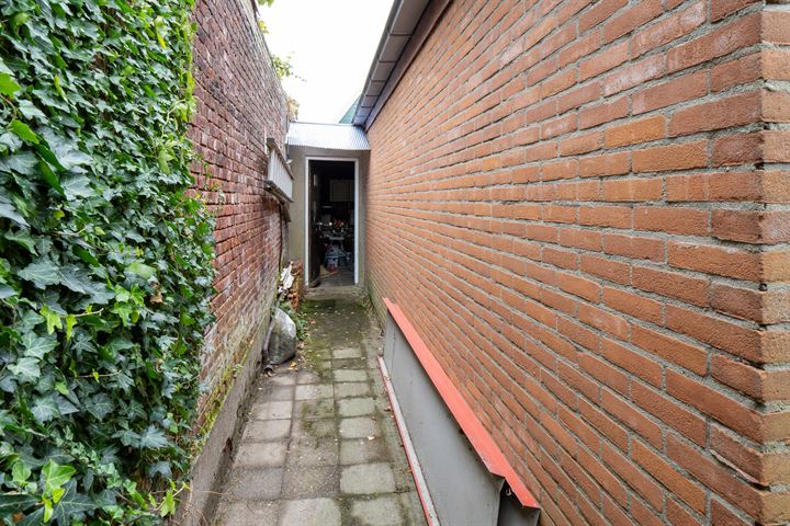 Bekijk foto 36 van Tulpstraat 19