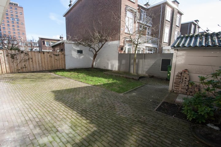 View photo 14 of Van Diepenburchstraat 41