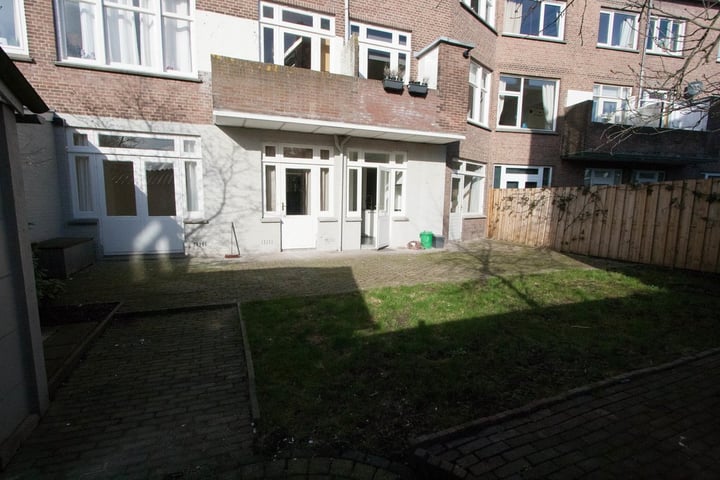 View photo 15 of Van Diepenburchstraat 41