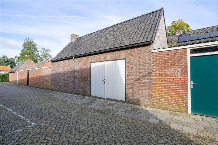 Bekijk foto 47 van Hendrikstraat 15