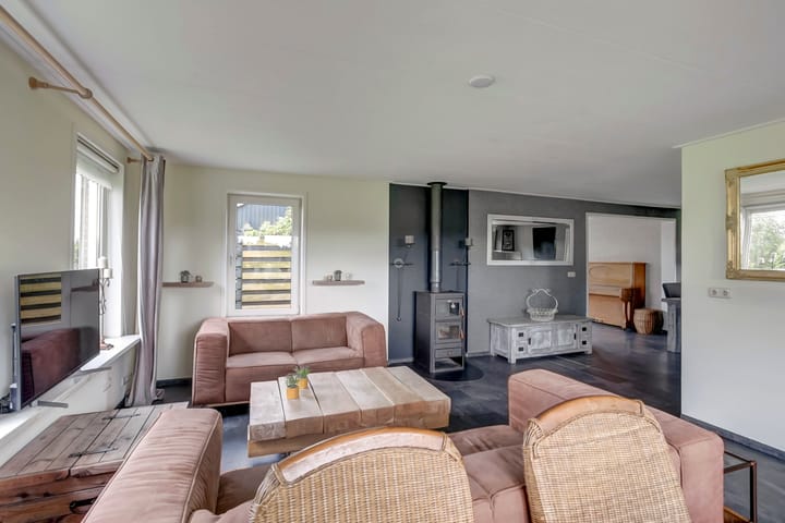 Photo 5 of Westernijtsjerk 8