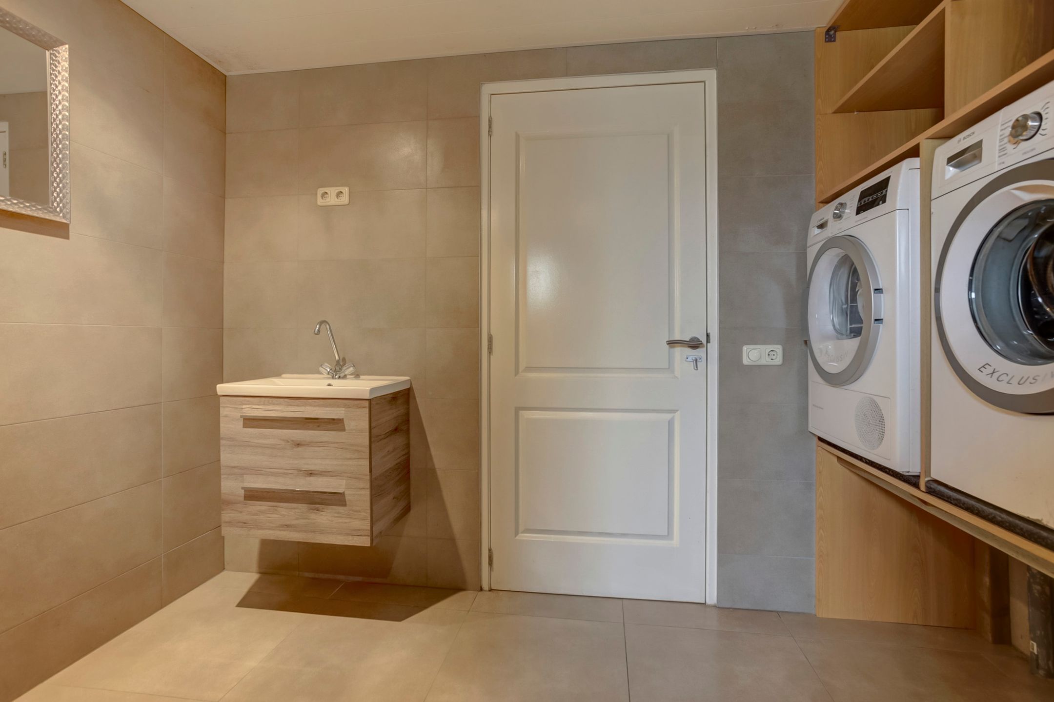 Photo 15 of Westernijtsjerk 8