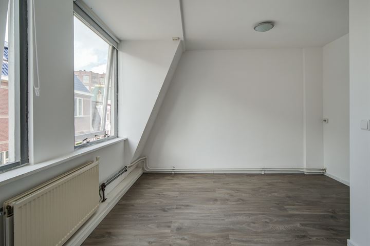 Bekijk foto 12 van Janzenstraat 13