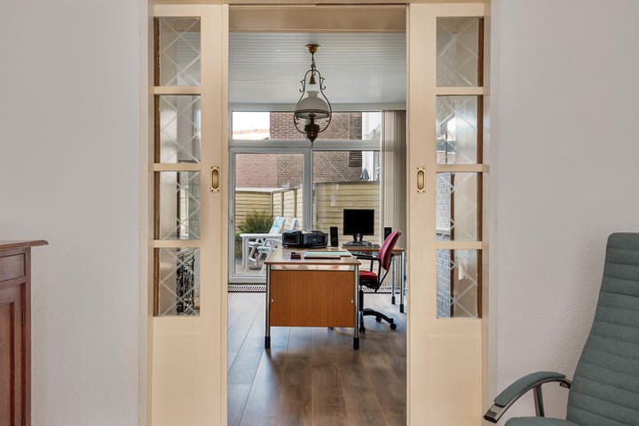 Photo 9 of Vondellaan 63