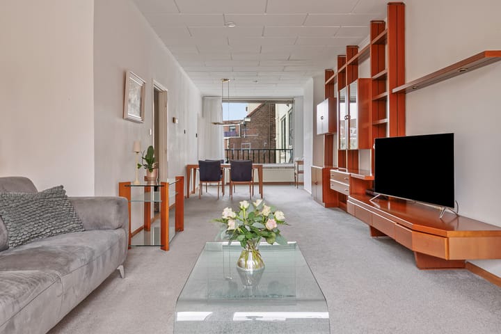 Photo 18 of Vondellaan 63