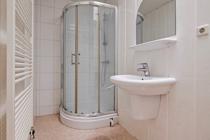 Photo 30 of Vondellaan 63