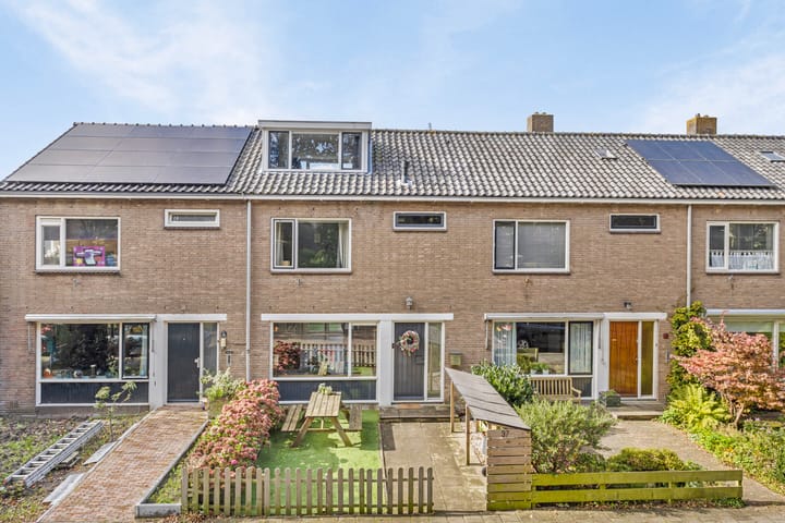 Foto 30 van Korenbloemlaan 37