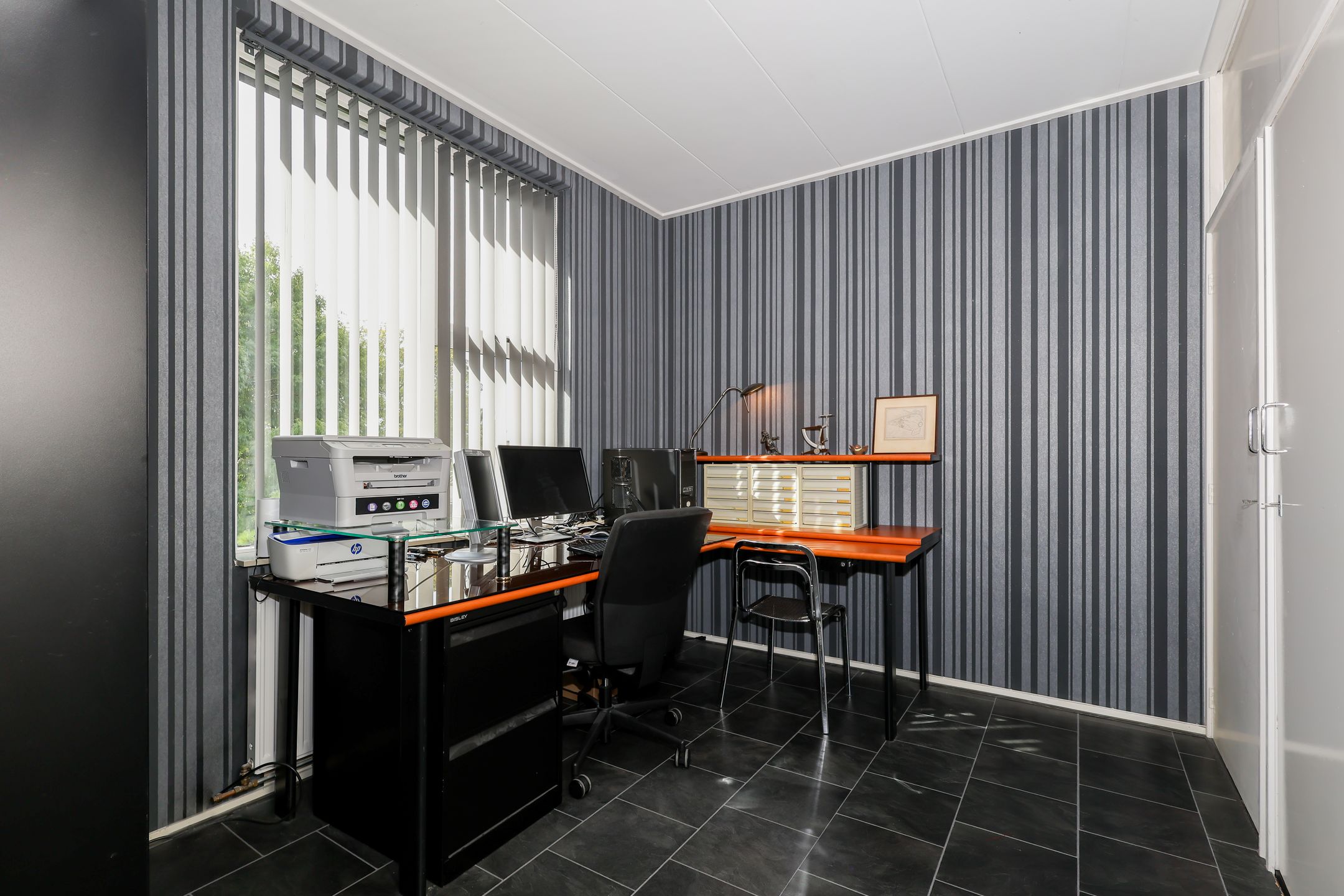 Photo 12 of Stationsweg 39