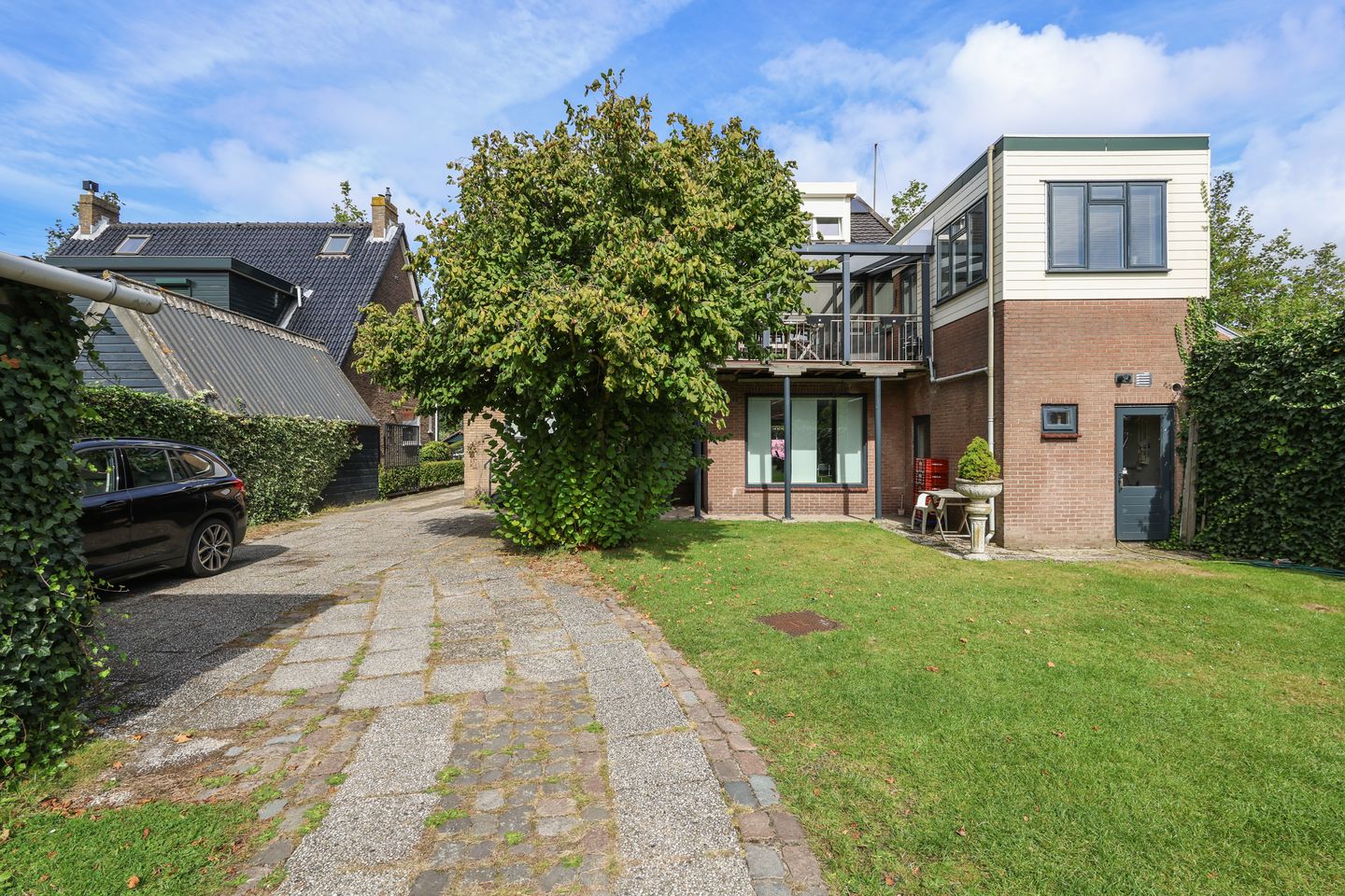 Photo 49 of Stationsweg 39