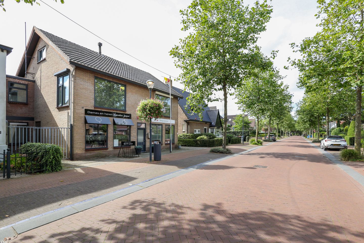 Photo 64 of Stationsweg 39