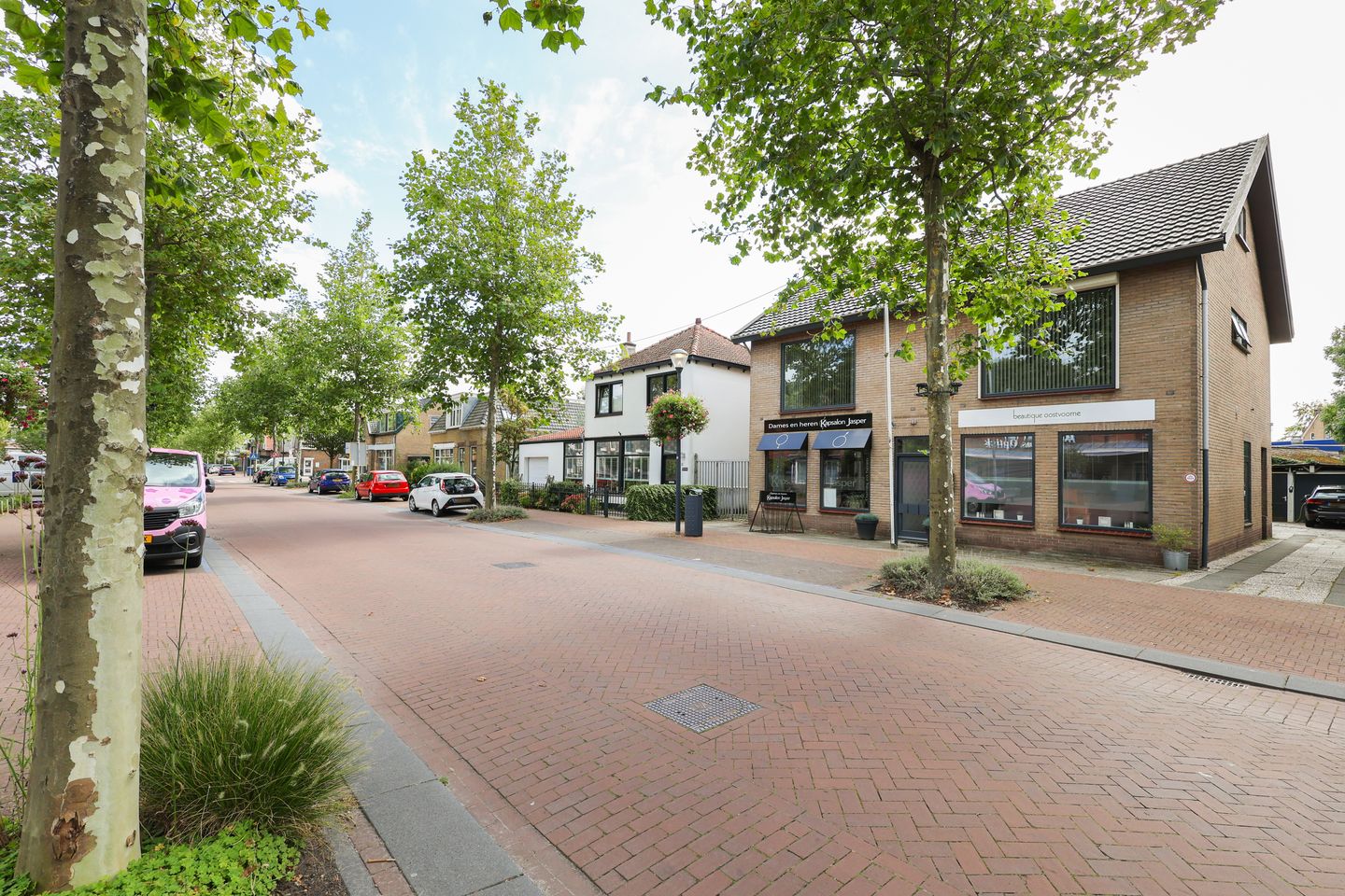 Photo 65 of Stationsweg 39