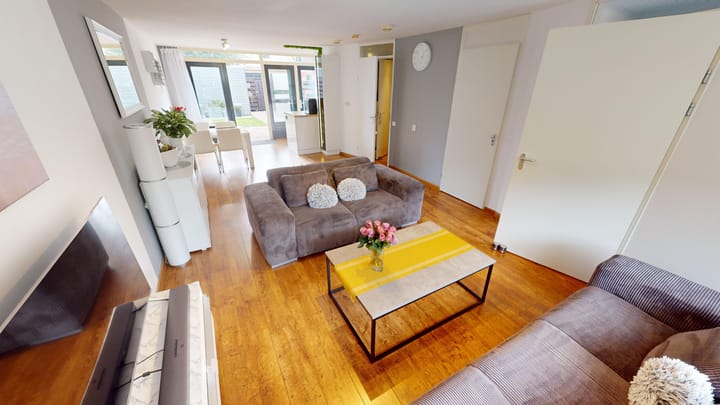 Foto 2 van Waterhoen 12