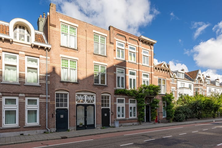 View photo 4 of Brugstraat 4-B