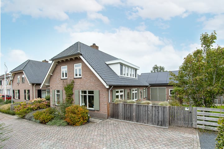 Foto 6 van Lijsenhof 37