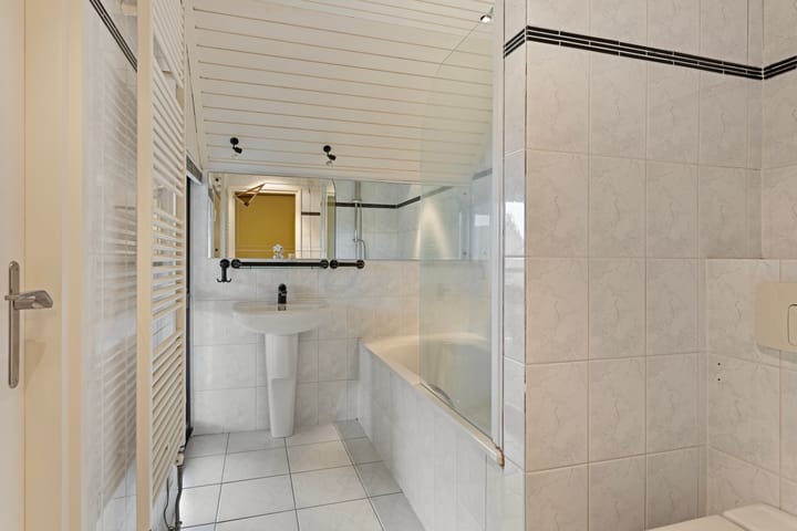 Foto 31 van Voorstraat 3