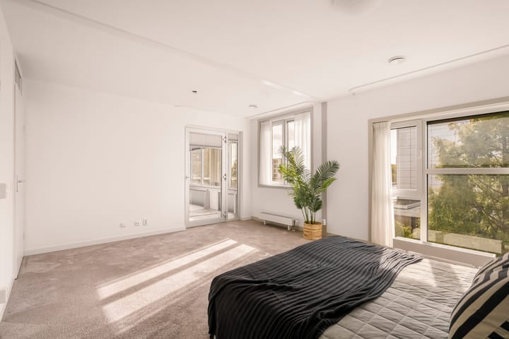 Foto 19 van Arent Janszoon Ernststraat 176