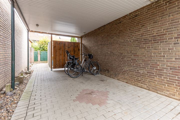 Bekijk foto 4 van Broeksittarderweg 138