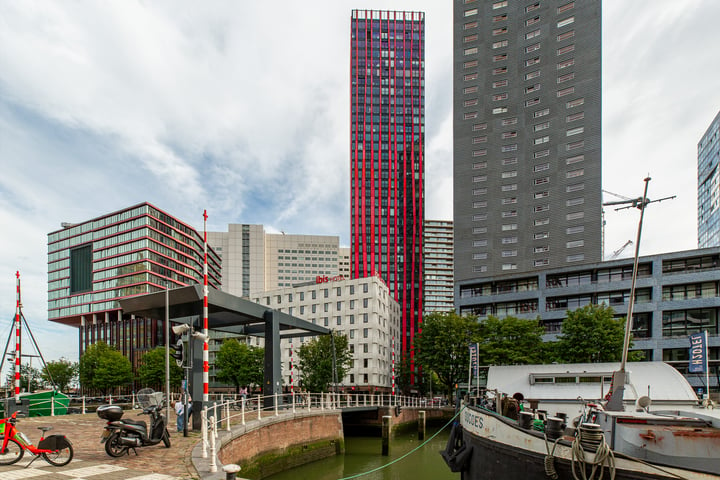 Bekijk foto 1 van Wijnbrugstraat 194