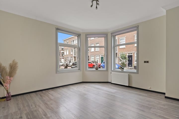 View photo 12 of Heesterstraat 85