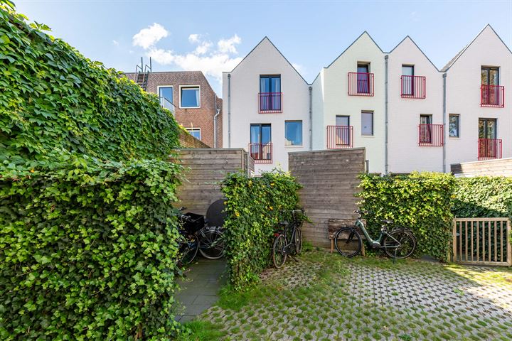 Bekijk foto 12 van Valkestraat 14-D