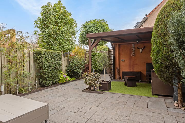 Foto 3 van Zilverlinde 76