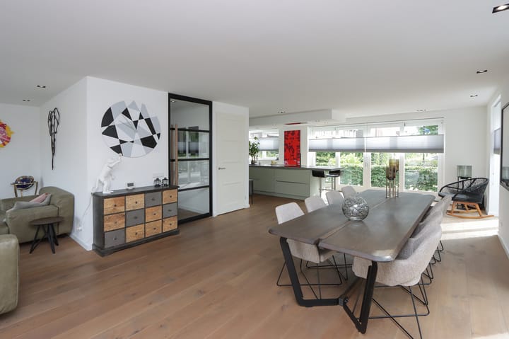 Foto 9 van Niels Bohrstraat 4