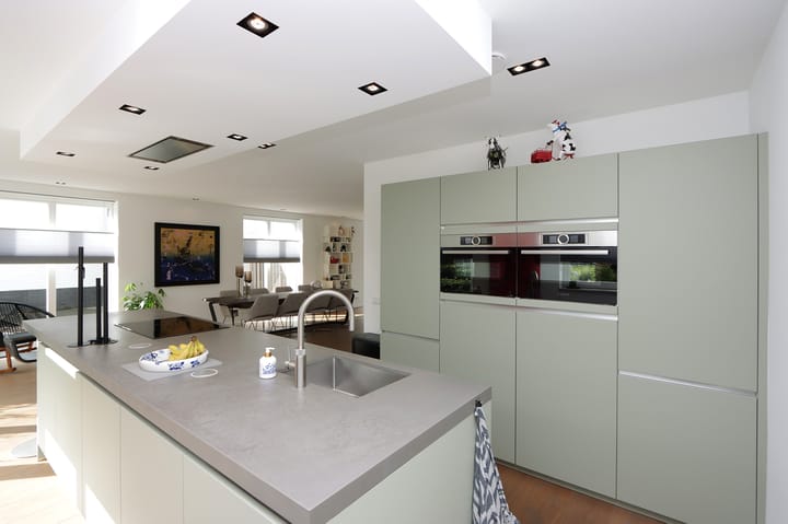 Foto 16 van Niels Bohrstraat 4