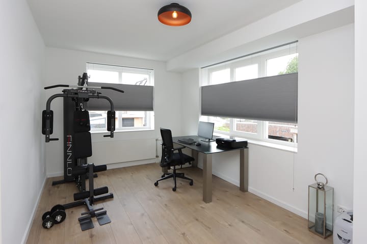 Foto 31 van Niels Bohrstraat 4