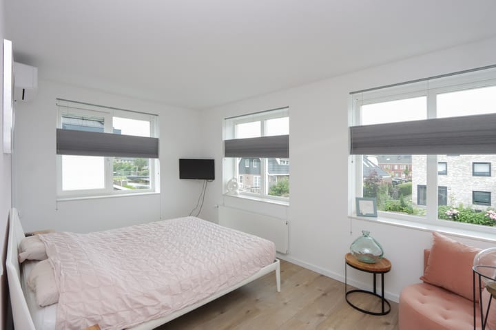 Foto 36 van Niels Bohrstraat 4