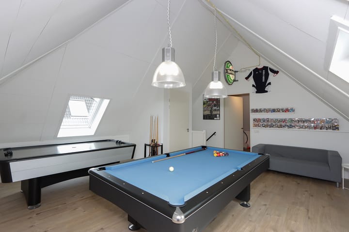 Foto 49 van Niels Bohrstraat 4