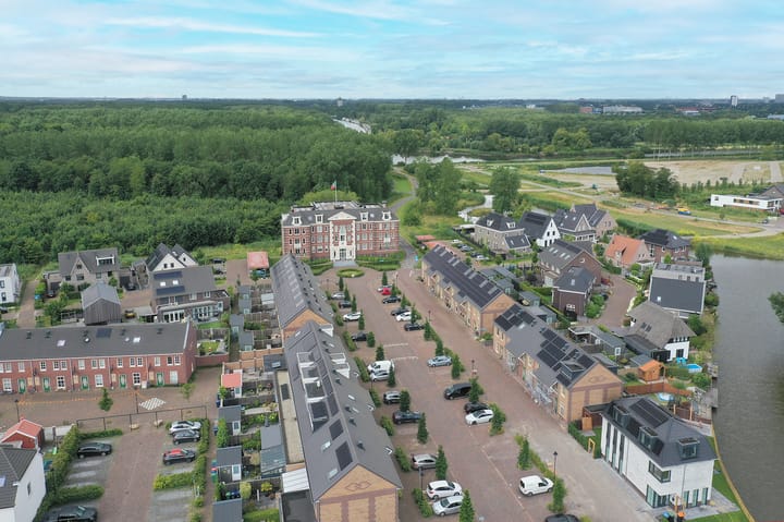 Foto 52 van Niels Bohrstraat 4