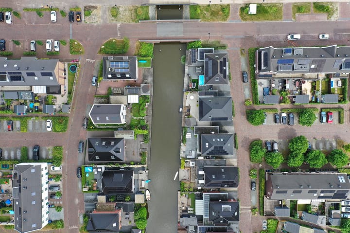 Foto 53 van Niels Bohrstraat 4