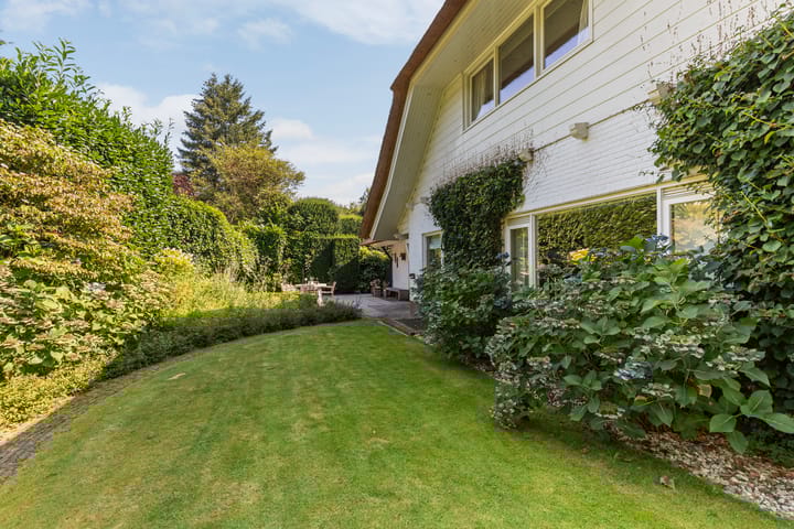 Photo 42 of Magnolialaan 14