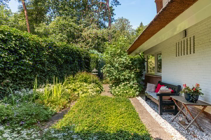 Photo 44 of Magnolialaan 14