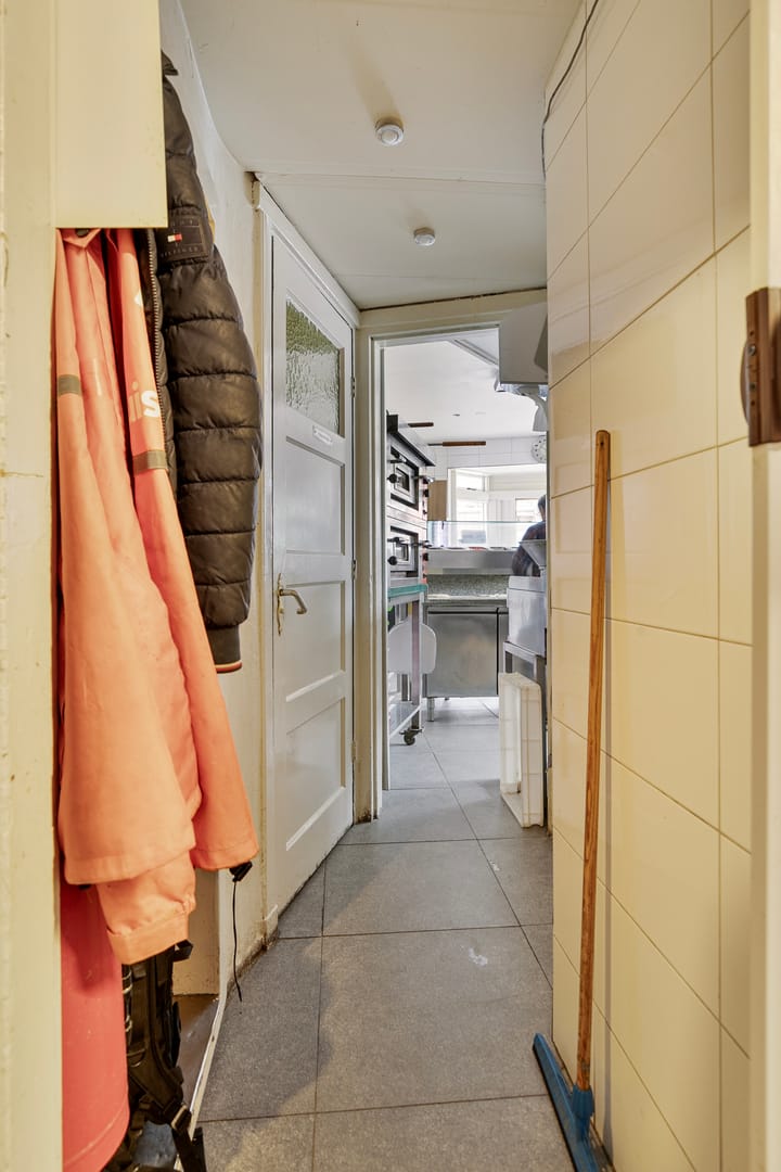 Foto 13 van Van Egmondkade 96