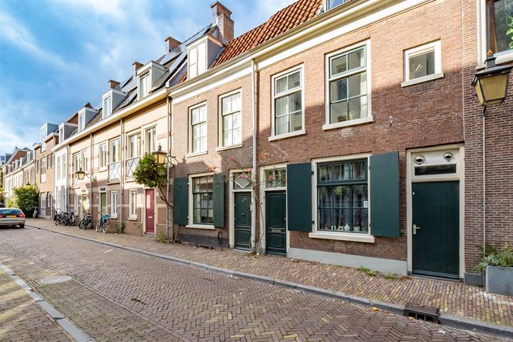 Bekijk foto 5 van Vrouwjuttenstraat 38