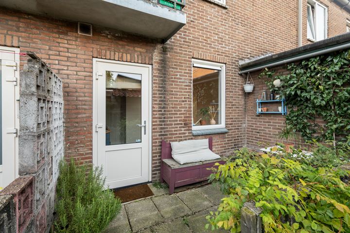 View photo 28 of Pluvierstraat 11