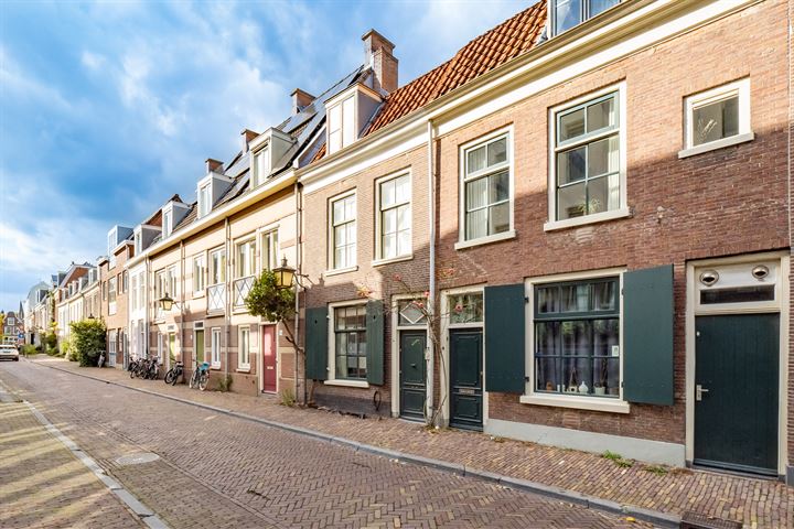 Bekijk foto 22 van Vrouwjuttenstraat 38