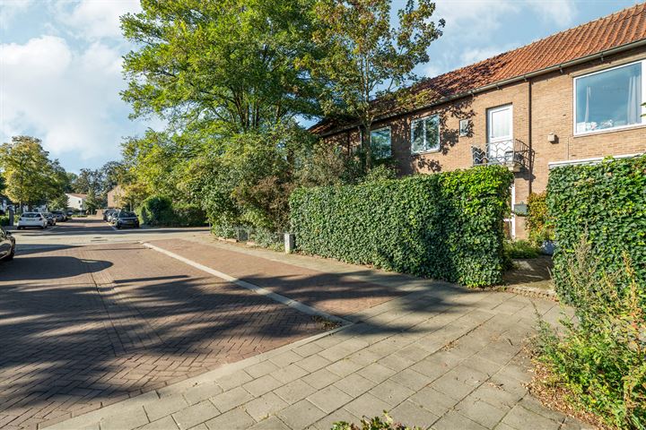 View photo 32 of Pluvierstraat 11