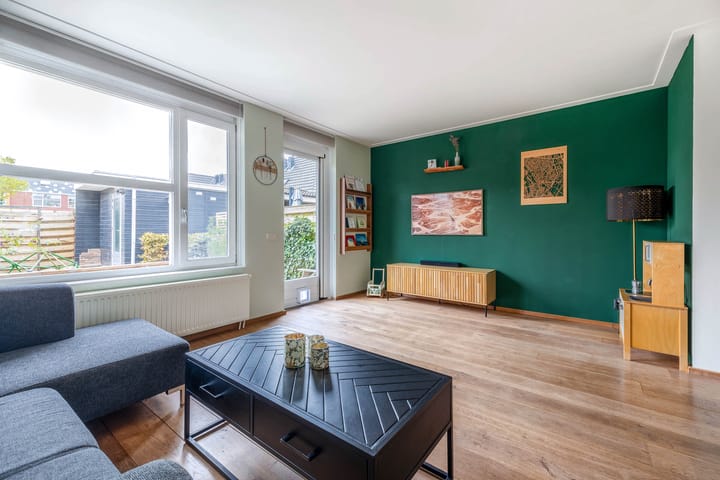 Foto 3 van Hoefsmid 16