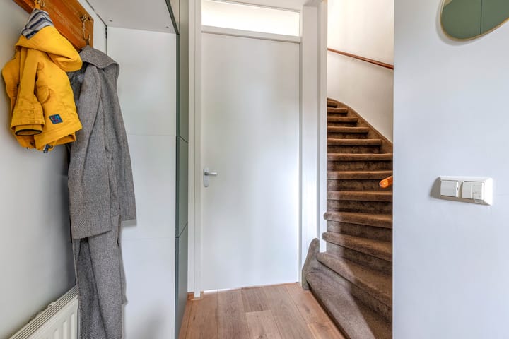 Foto 7 van Hoefsmid 16